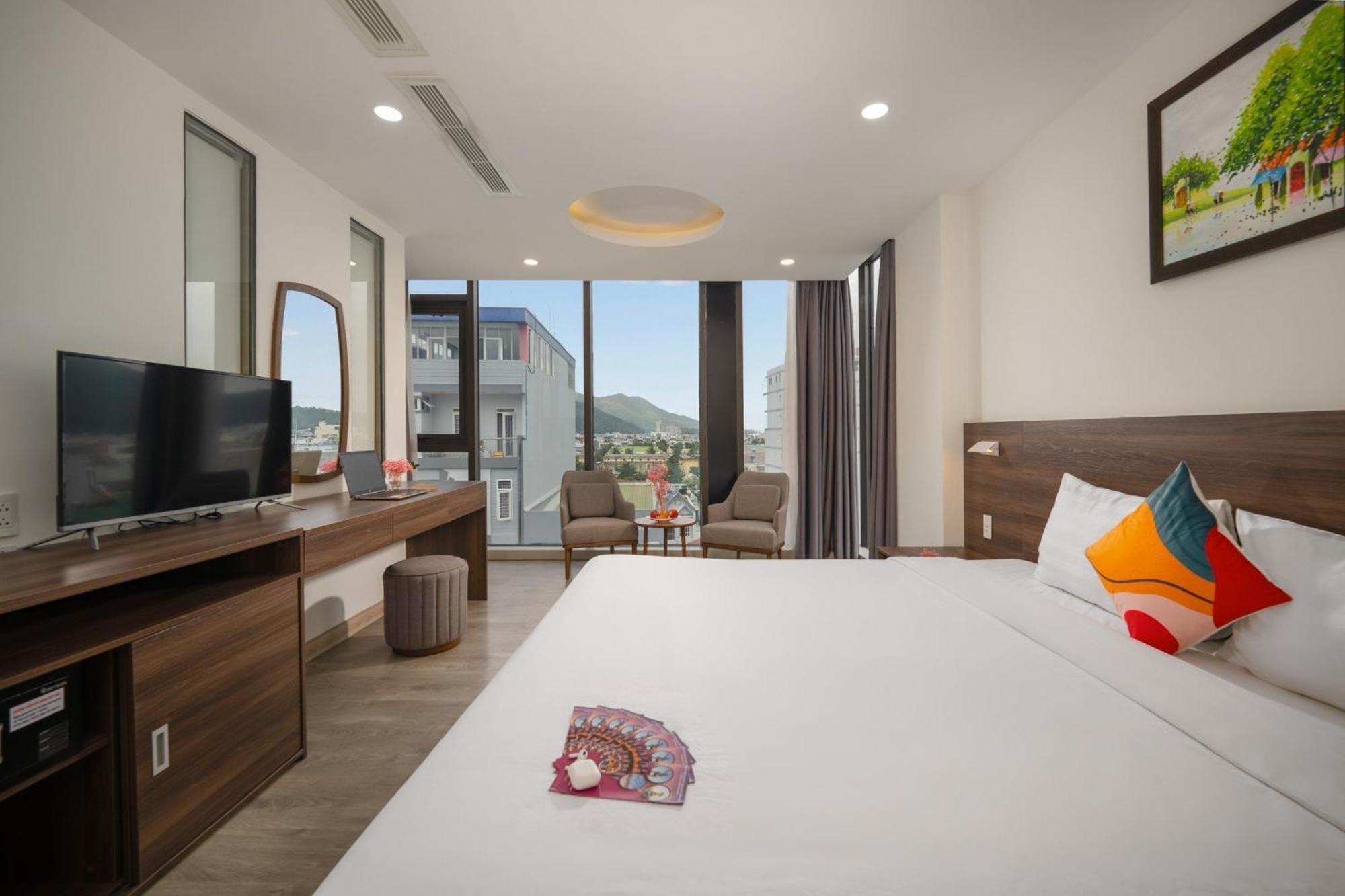 Mira Grand Hotel Quy Nhon Exterior photo